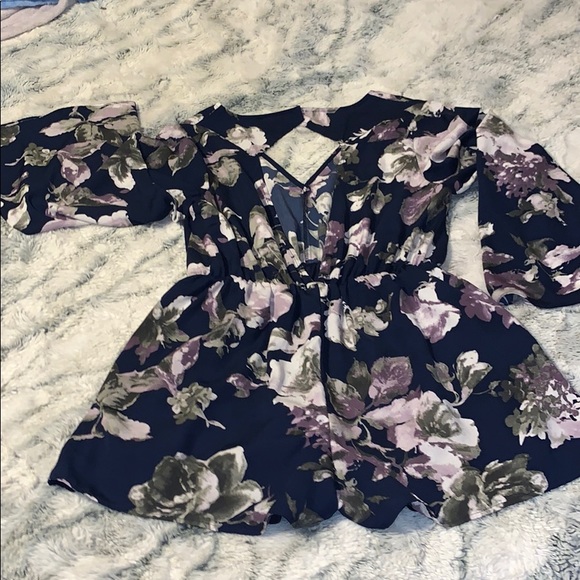 Romper - Picture 2 of 3